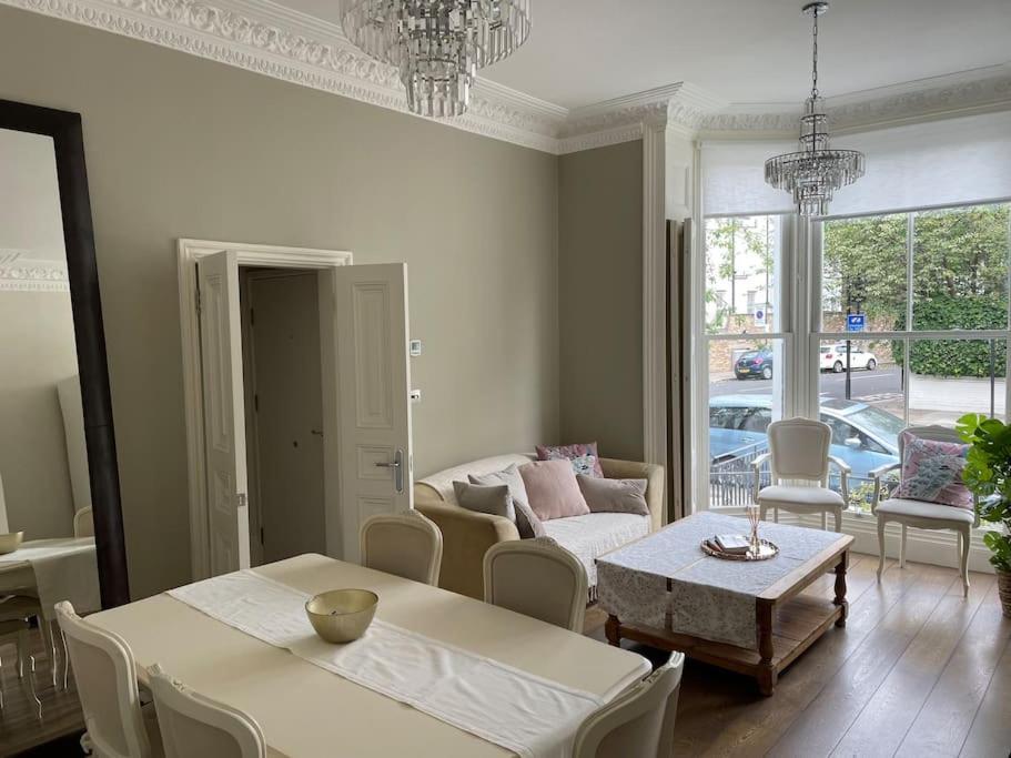 Stylish 3-Bedroom Flat In Kensington London Ngoại thất bức ảnh