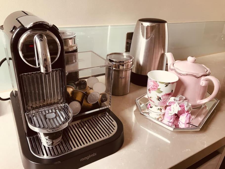 Stylish 3-Bedroom Flat In Kensington London Ngoại thất bức ảnh