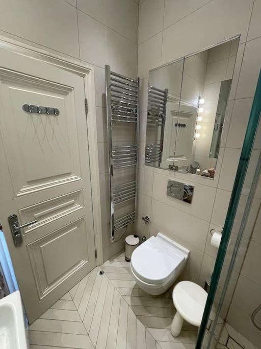 Stylish 3-Bedroom Flat In Kensington London Ngoại thất bức ảnh