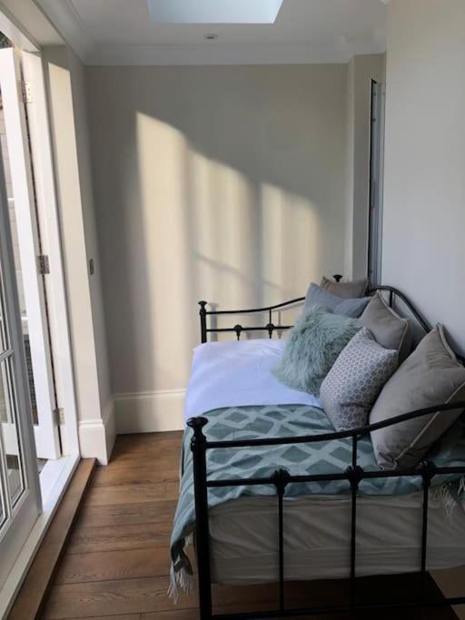 Stylish 3-Bedroom Flat In Kensington London Ngoại thất bức ảnh