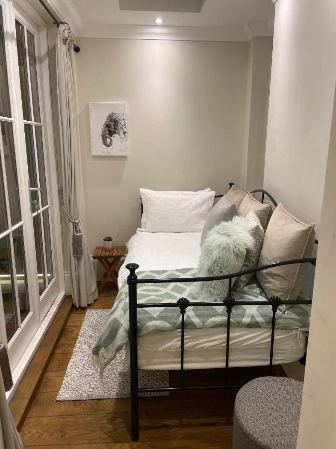 Stylish 3-Bedroom Flat In Kensington London Ngoại thất bức ảnh